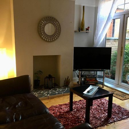 Lavender Apartment เลสเตอร์ ภายนอก รูปภาพ